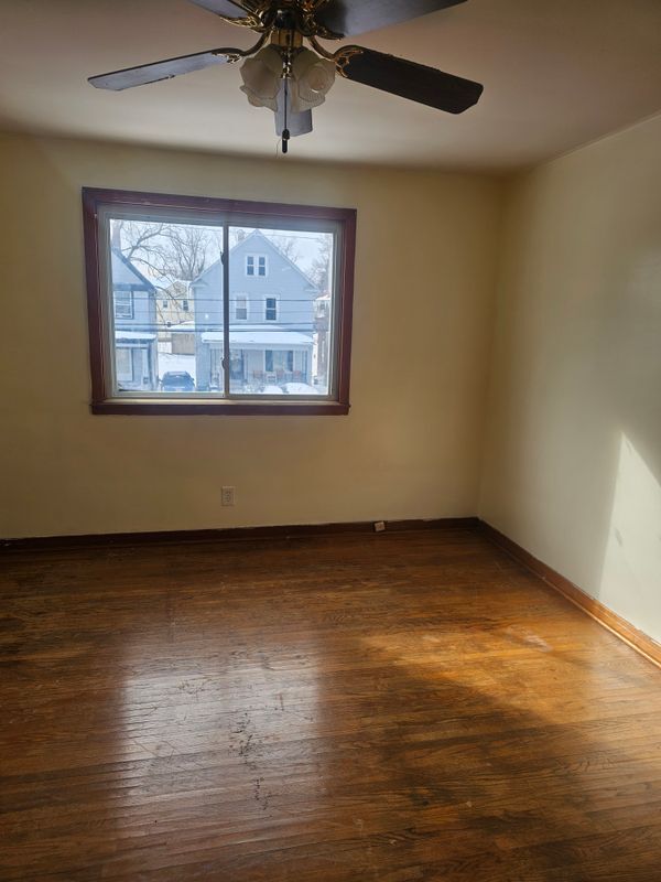 Building Photo - 1624 Ontario Ave