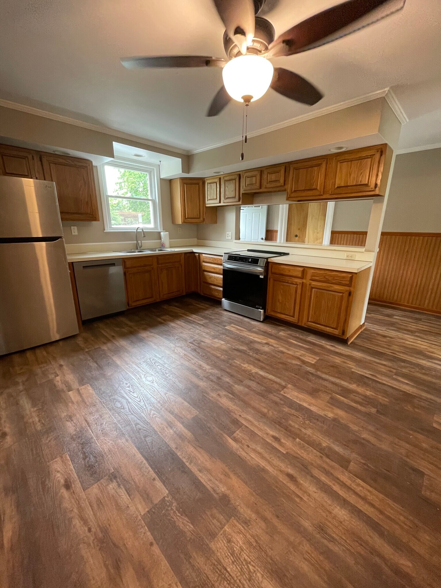 Kitchen - 11 Maple St