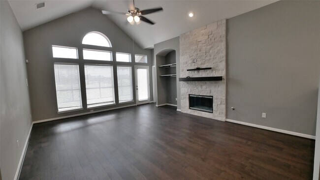 Building Photo - 10402 Indian Paintbrush Ln