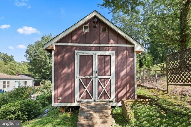 Building Photo - 13724 Lynhurst Dr
