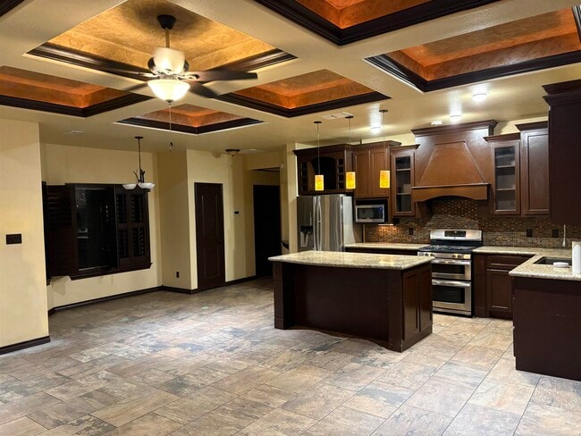 Building Photo - 405 Michoacan Loop