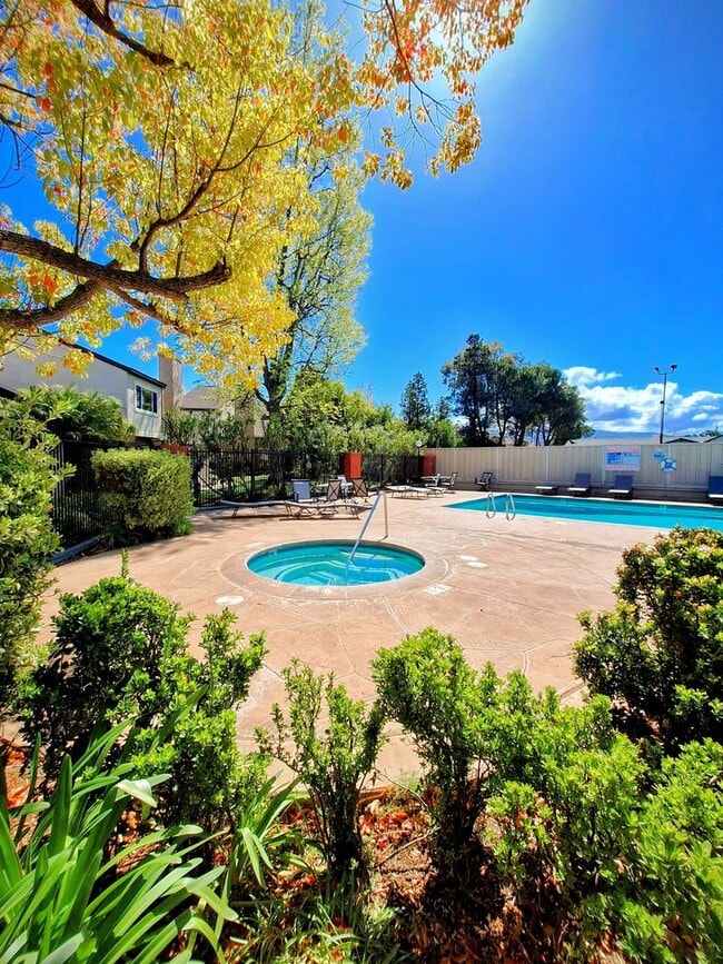 Building Photo - Spacious Two-Story 3bd Townhouse With Private Patios, Balcony, & Garage