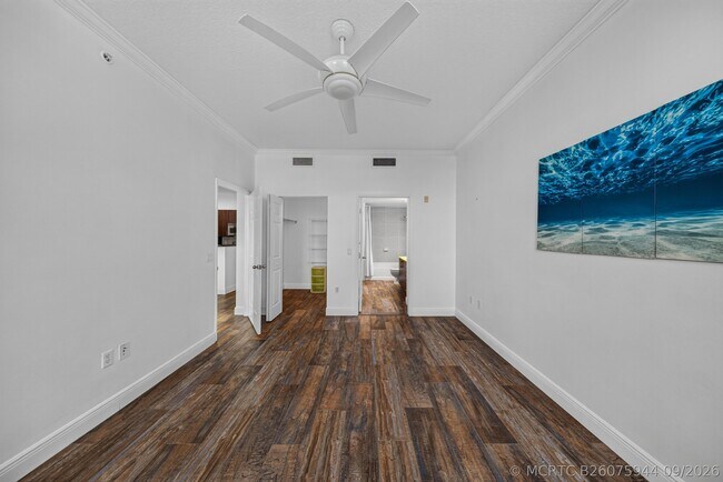 Building Photo - 2401 NE 65th St