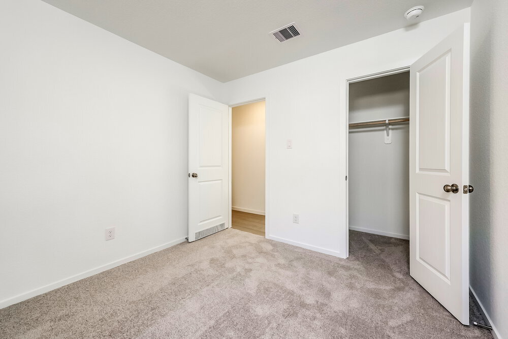 Building Photo - 325 Woodland Hills Dr