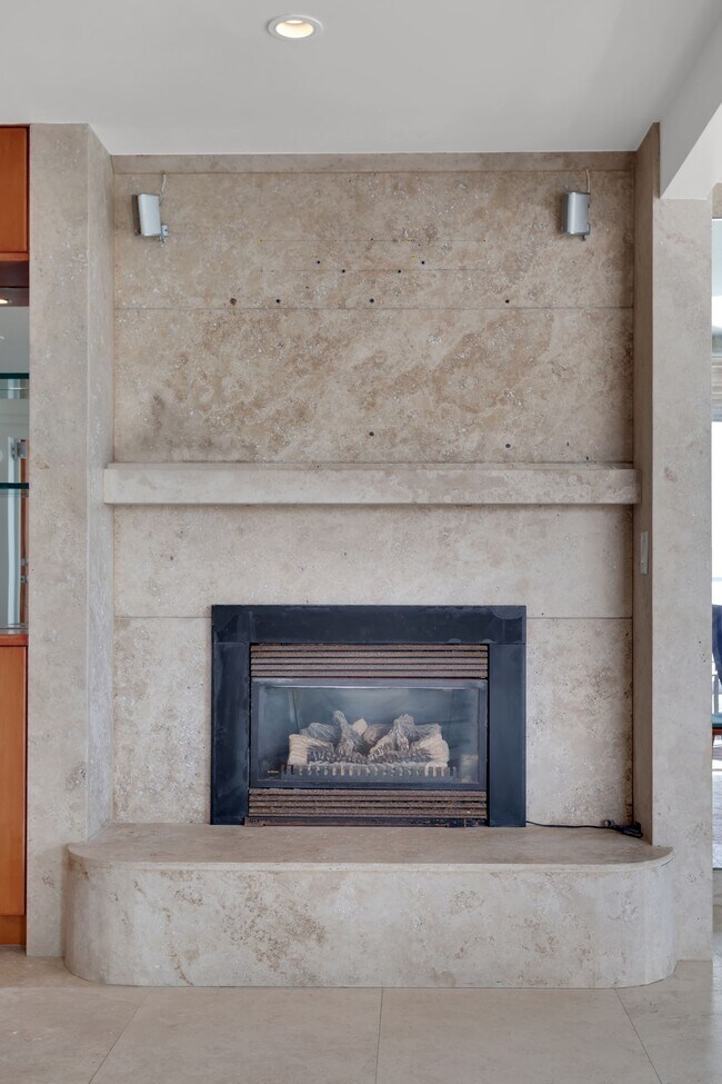 Building Photo - 25234 Malibu Rd
