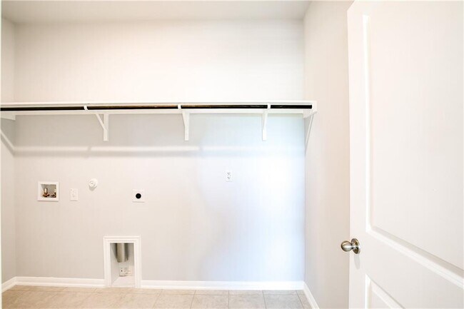 Building Photo - 509 Pulitzer Dr