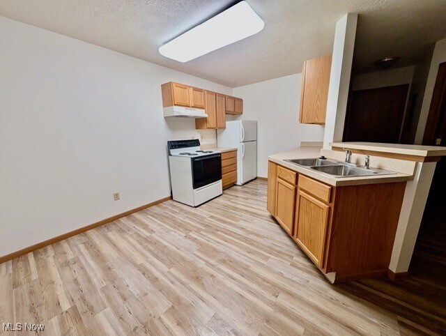 Building Photo - 426 Oakwood Ave