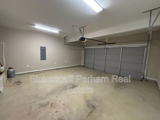 Building Photo - 159 Gregory Pl