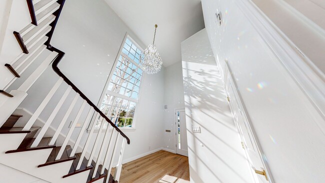 Building Photo - 5 bedroom, 5.5 bath, 4800 sq ft Prime Studio City Home with Pool and Hollywood Hills views