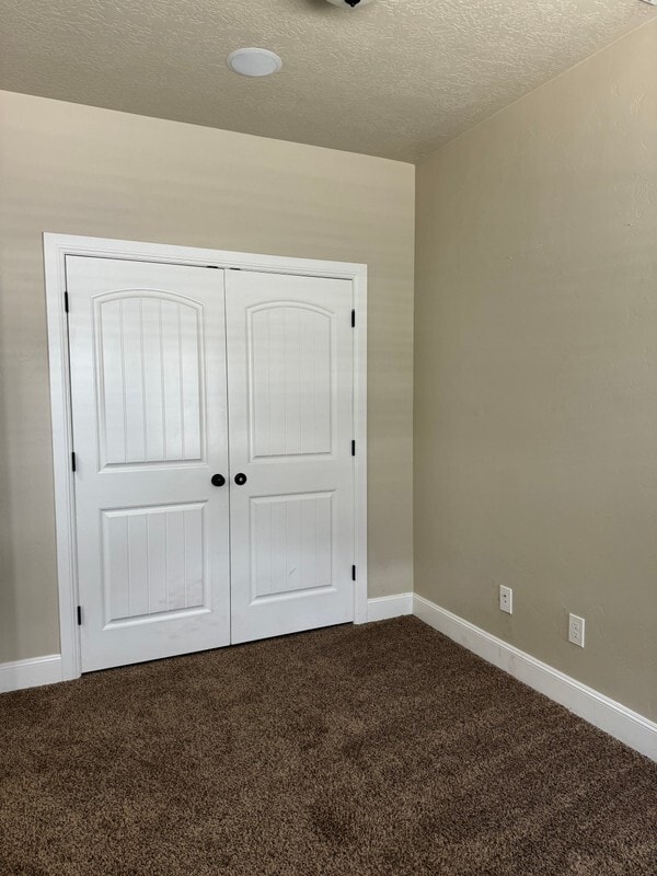 Building Photo - 10927 N Town Ctr W