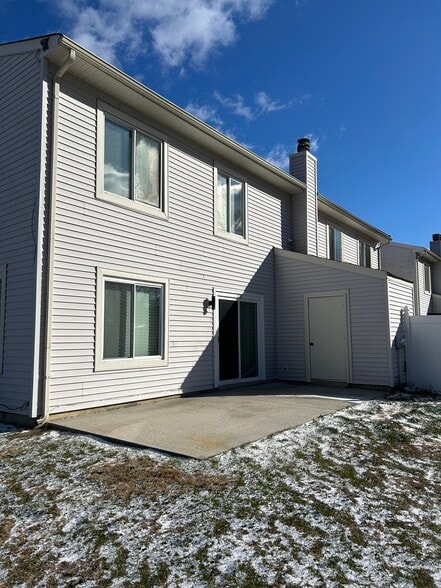 Building Photo - 232 Fir Tree Ct