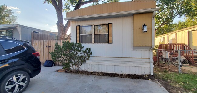 Building Photo - Westshore