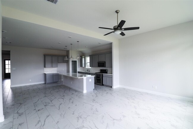 Building Photo - 10106 Water Harbor Dr