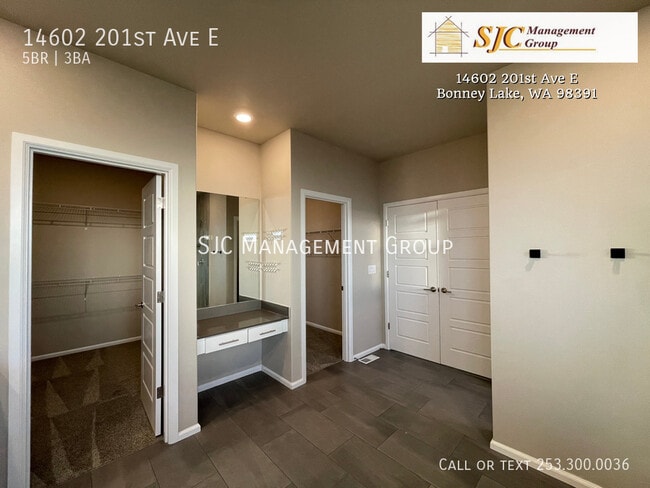 Building Photo - 14602 201st Ave E