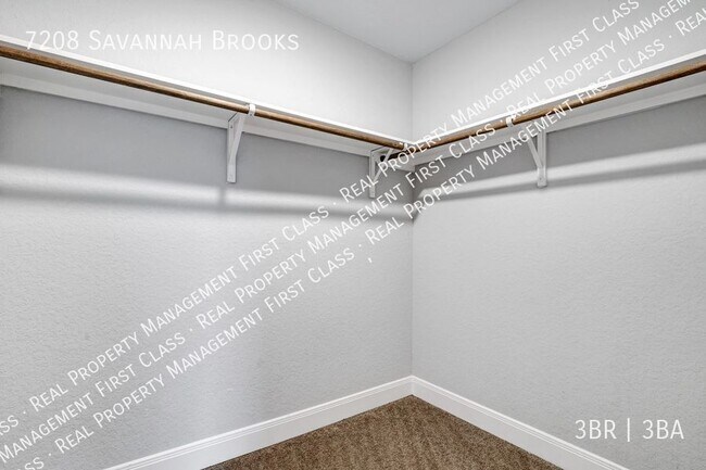 Building Photo - 7208 Savannah Brooks