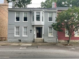 Building Photo - 320 W Second St