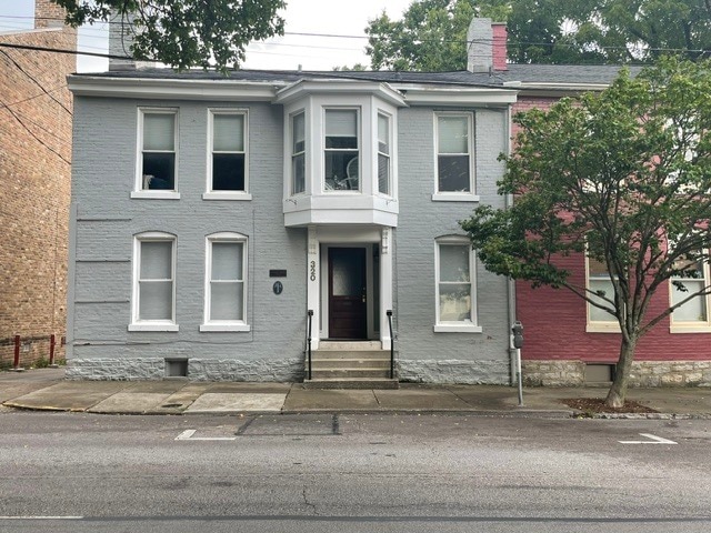 Building Photo - 320 W Second St