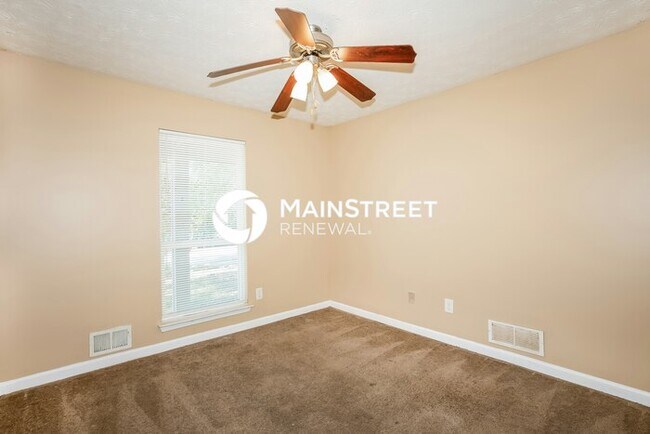 Building Photo - 3 Bedroom Pet-Friendly Home in Conyers, GA with Main Street Renewal