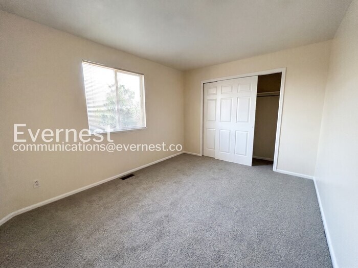 Building Photo - 4512 Gunbarrel Dr