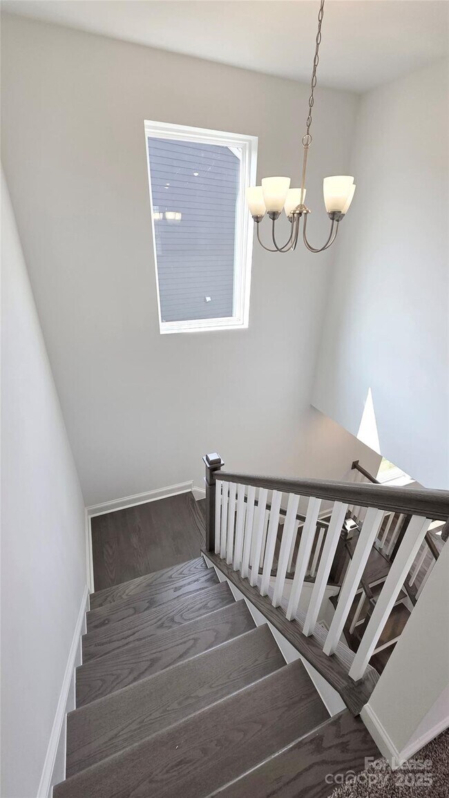 Building Photo - 15918 Parkside crossing Dr