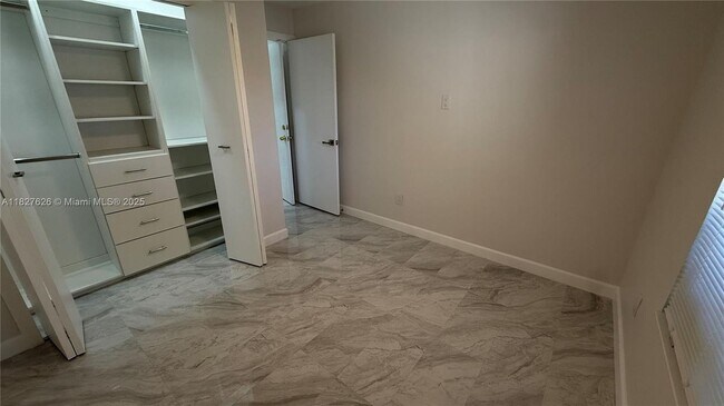 Building Photo - 7804 SW 129th Ct