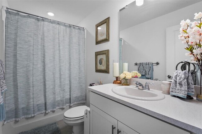 Building Photo - 5825 Biscotti St