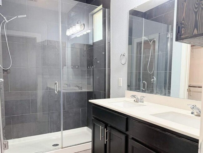 Building Photo - 7208 Lysander Ct