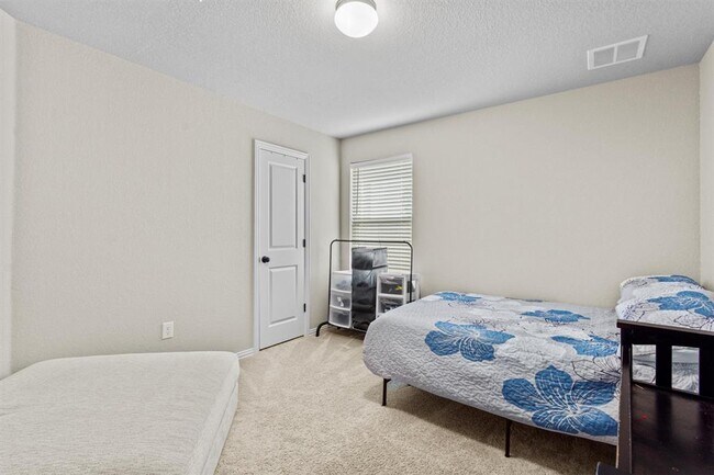 Building Photo - 128 Smokebush Trail