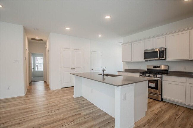 Building Photo - 22065 Juniper Crossing Dr