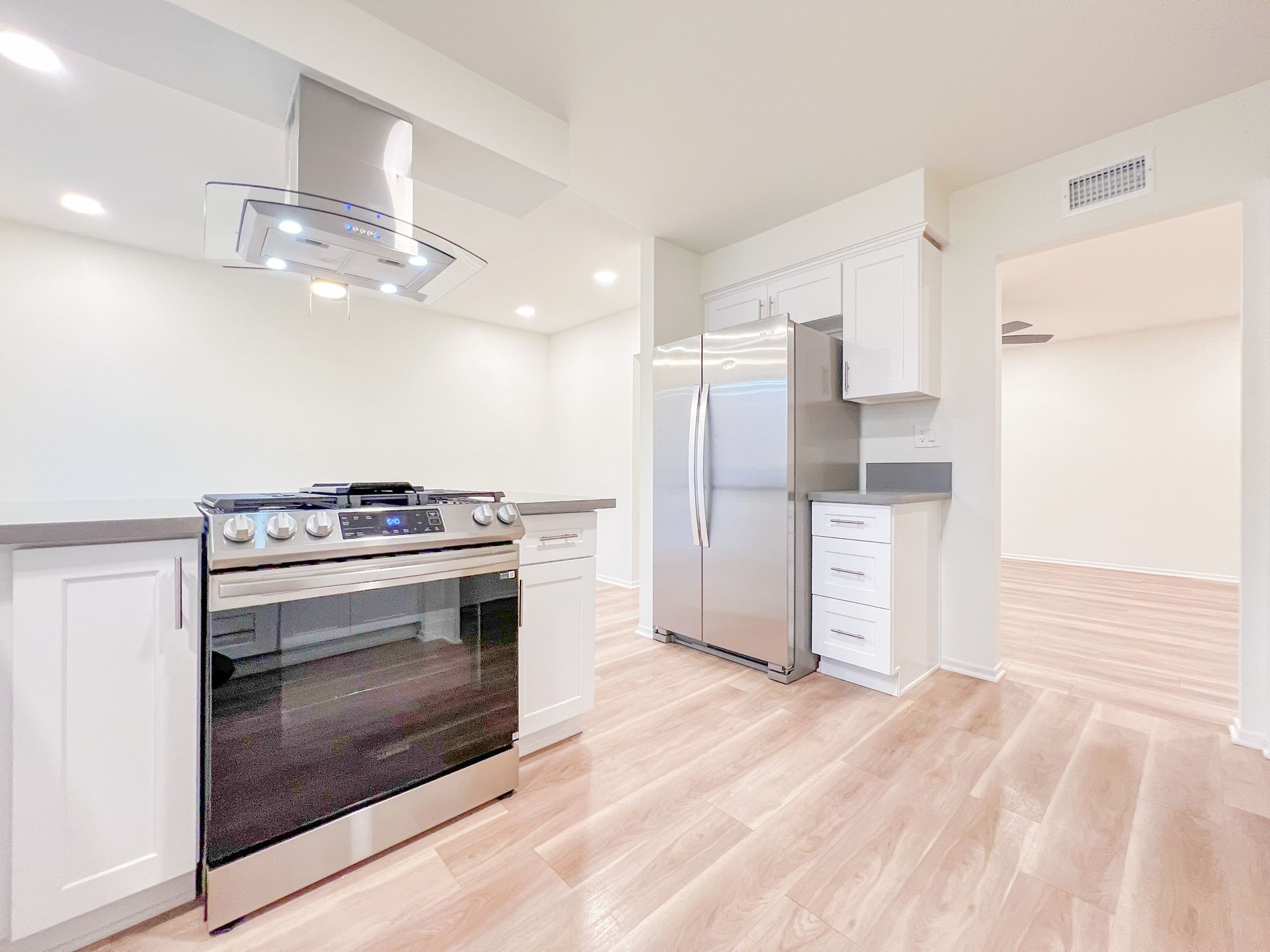 Building Photo - 2703 N Dell St