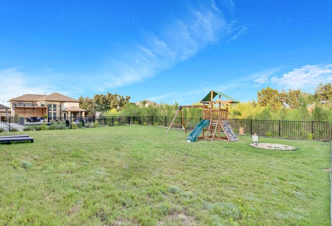 Building Photo - Beautiful Home in Lake Travis