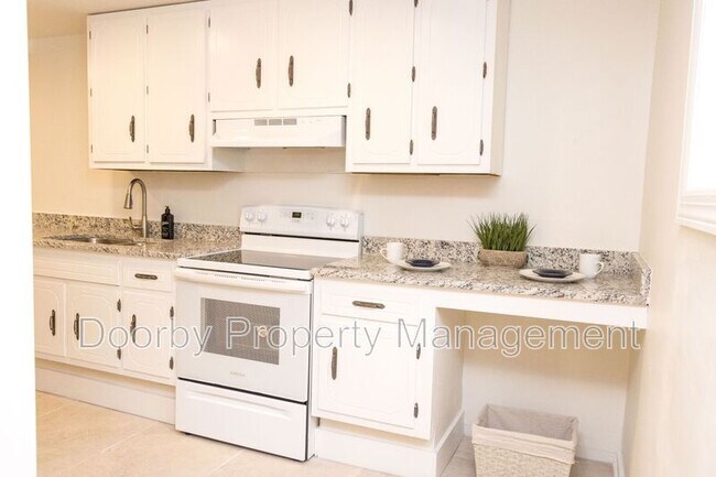 Building Photo - 814 N Germantown Rd