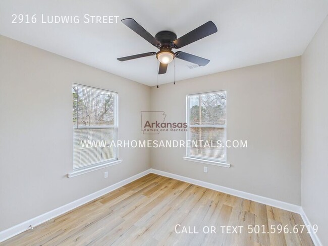 Building Photo - 2916 Ludwig St