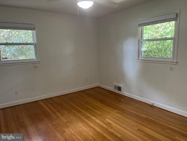 Building Photo - 1108 Archer Ct