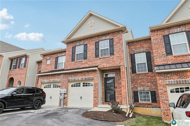 Building Photo - 270 Milkweed Dr