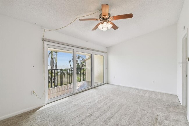 Building Photo - 7550 Sunshine Skyway Ln S