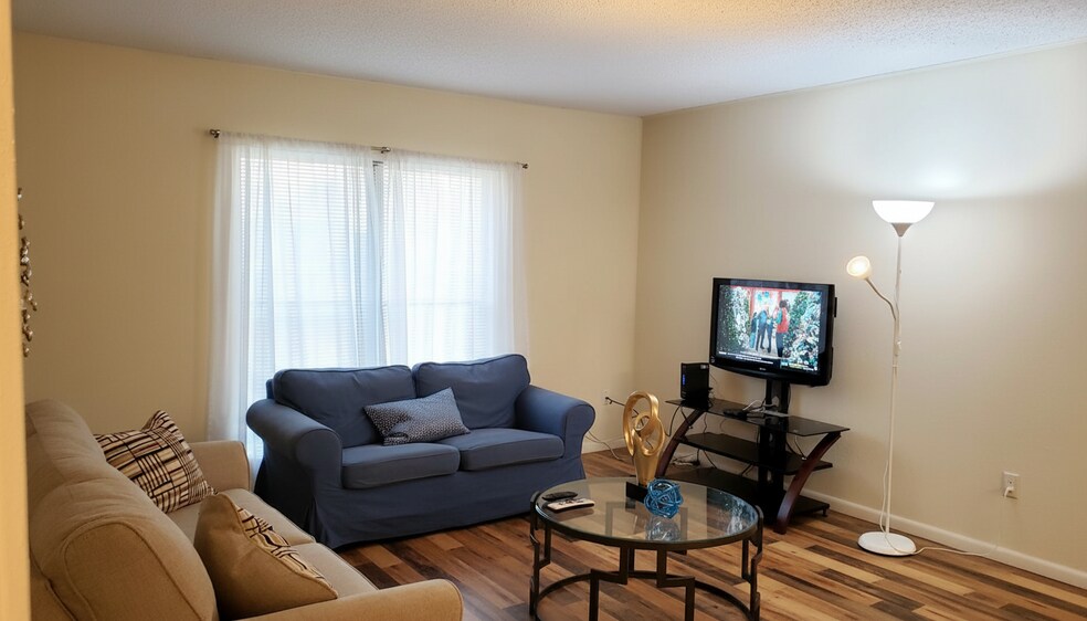 Building Photo - 507 NW 39th Rd