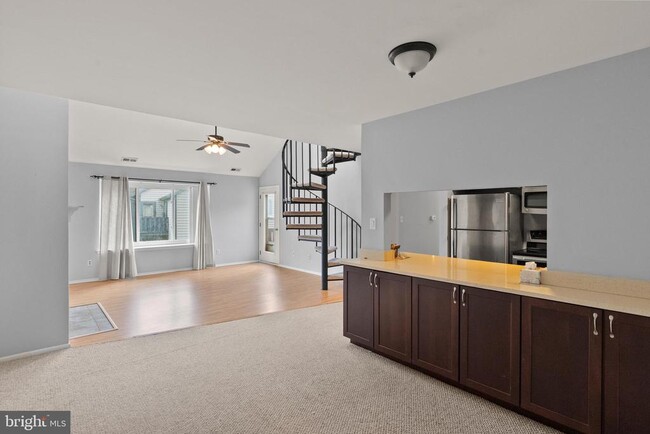 Building Photo - 4820B Aberdeen Dr