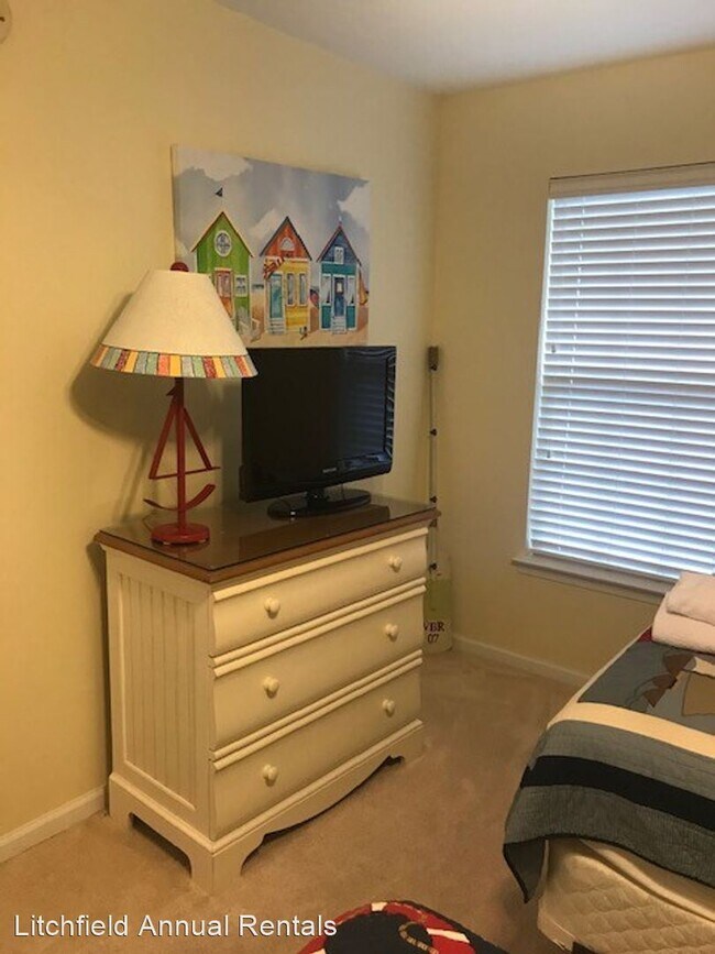 Building Photo - 3 br, 2 bath House - 749 Blue Stem Dr Unit...