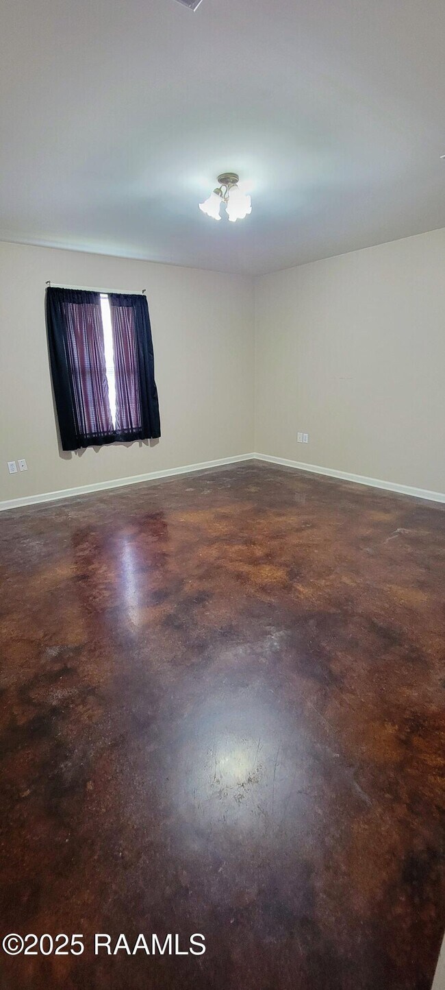 Building Photo - 1026 Carmen Dr