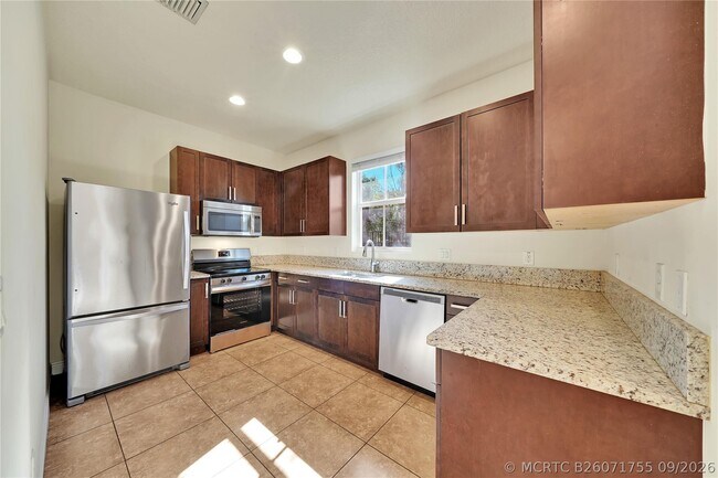 Building Photo - 6974 Long Pine Cir