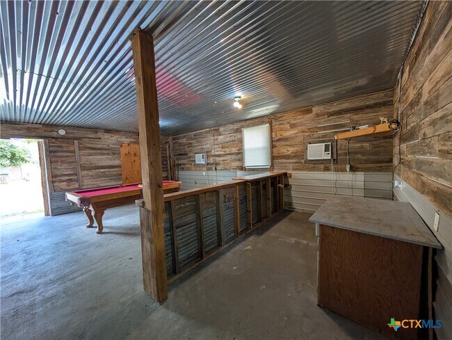 Building Photo - 890 Josephine St