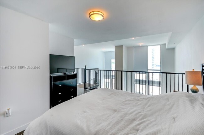 Building Photo - 300 S Biscayne Blvd