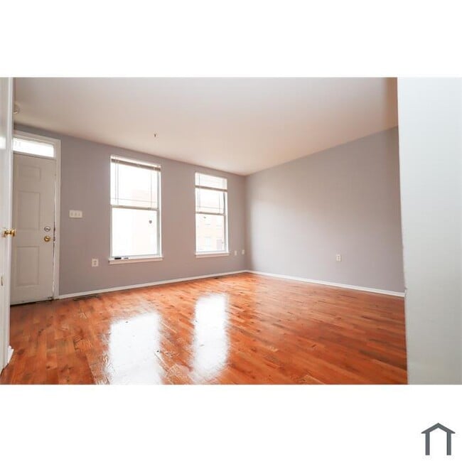 Building Photo - 3 Bedroom New Townhouse