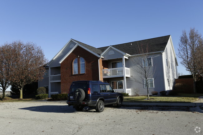 Building Photo - Locust Hill Apartments