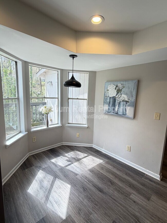 Building Photo - 2675 Wildflower Ln SW