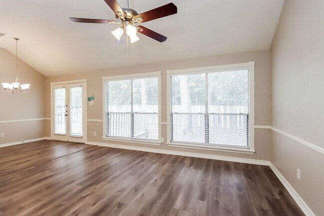 Building Photo - 4018 Hunnington Dr