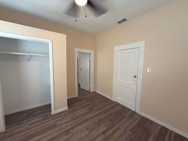 Building Photo - Charming 3 bed 1 bath 1176 Sq. Ft