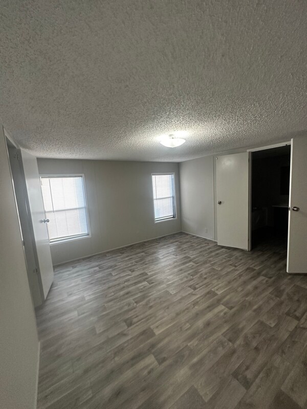 Building Photo - 33230 Walker North Rd