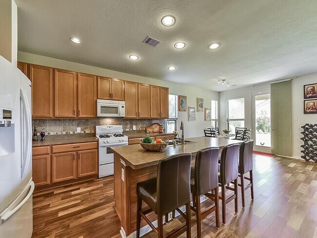 Building Photo - 15223 Sunlight Bay Ct
